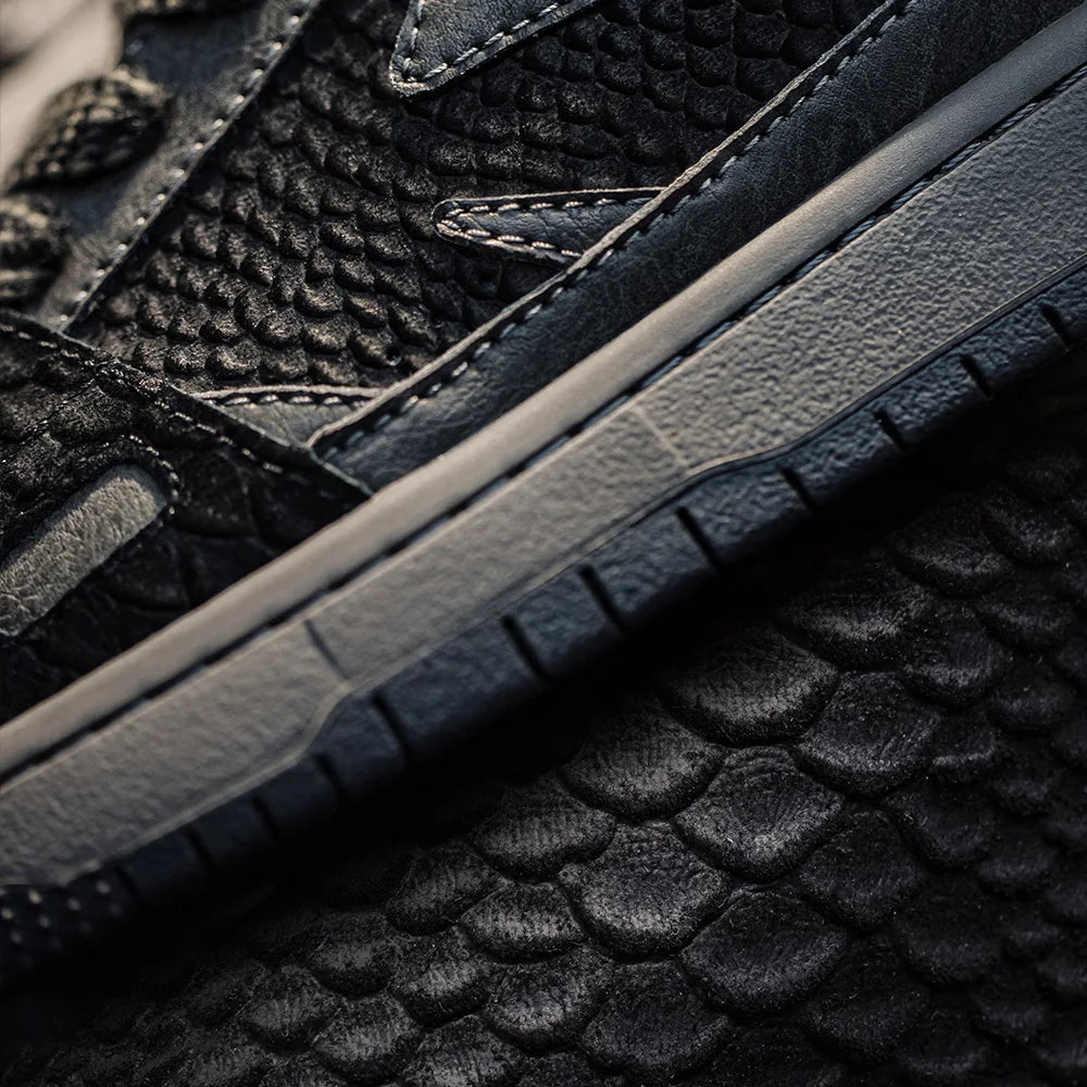 Black Mamba Low-Top Skate Sneaker